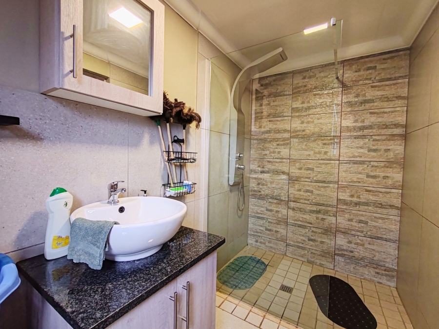 3 Bedroom Property for Sale in Grimbeeck Park North West